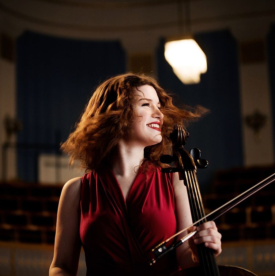 Julia Hagen 